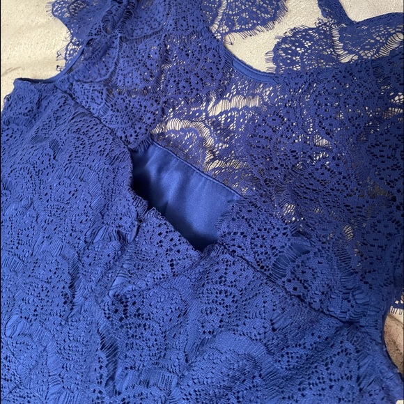 Kohl’s Blue lace wedding dress. Brand: Kash and Jess, Size: M. - Picture 4 of 4